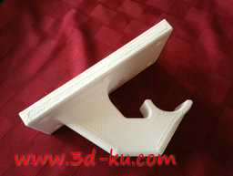 3D打印模型在天窗天花板上固定支的图片