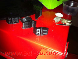 3D打印模型空气滤清器箱子的图片