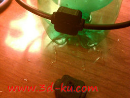 3D打印模型植物等地下灌溉工具的图片