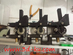 3D打印模型三螺杆挤出机的图片
