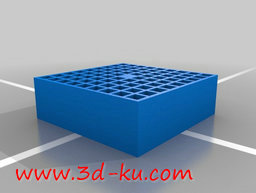 3D打印模型可堆叠的弹药箱的图片