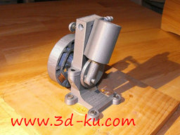 3D打印模型MKI工作震荡蒸汽机的图片
