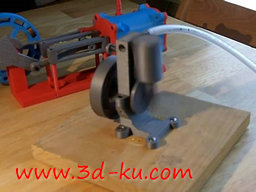 3D打印模型MKI工作震荡蒸汽机的图片