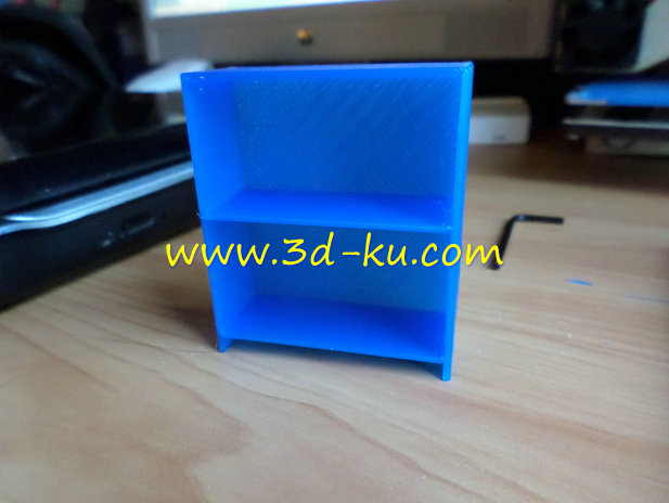 娃娃屋的小书柜，与实模型的图片1