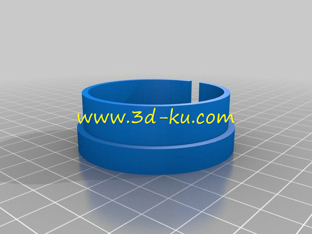 在浴室的洗漱台上保护模型的图片1