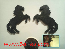 3D打印模型马形状的磁铁的图片