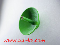 3D打印模型墙上的碟状天线钩子的图片