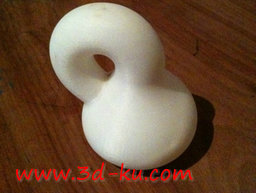 3D打印模型白色克雷因圆环瓶的图片
