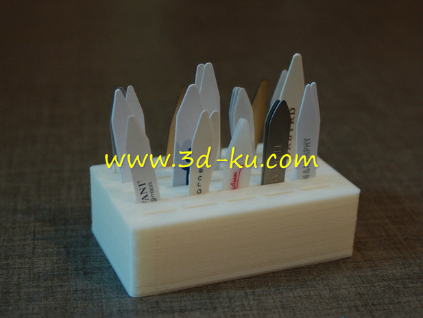 衣领保持箱模型的图片1