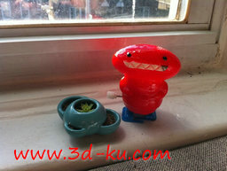 3D打印模型微笑的大牙怪的图片