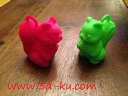 3D打印模型可爱的松鼠吊坠的图片