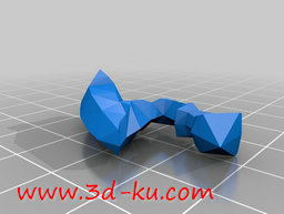 3D打印模型手持双刀的异形虫王的图片