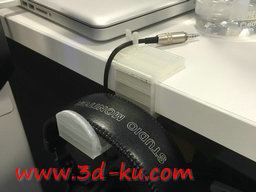 3D打印模型办公桌耳机支架的图片