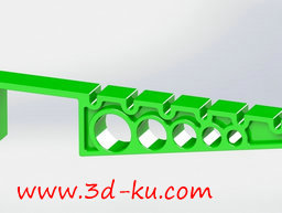3D打印模型带有七个凹槽挂钩的衣的图片