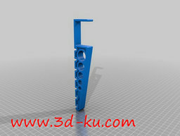 3D打印模型带有七个凹槽挂钩的衣的图片