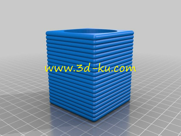层层叠加的烛台模型的图片1