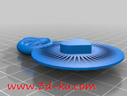 3D打印模型发光的红心吊坠的图片