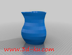 3D打印模型心形外观的花瓶的图片