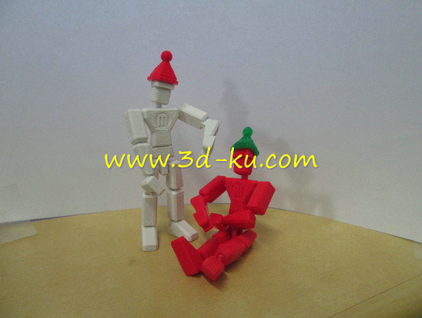 天气变凉啦，给机器人模型的图片1