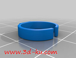 3D打印模型有花卉，兔子头和心的戒指的图片