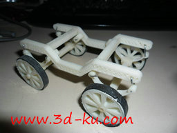 3D打印模型四轮车架，有兴趣的话的图片