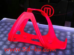 3D打印模型自行车水壶架的图片