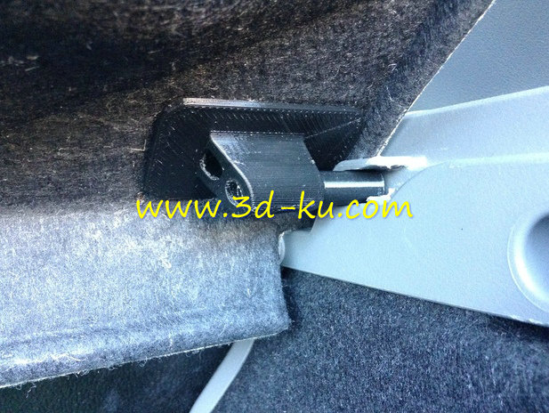 汽车行李箱架铰链模型的图片1