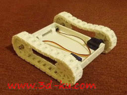 3D打印模型机器人坦克的图片