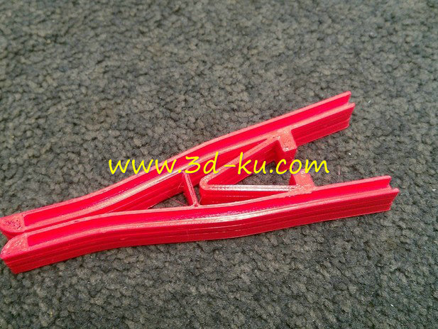 自行设计的一款夹子模型的图片1