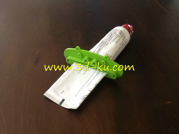 帮助我们挤各种稠状物模型的图片1
