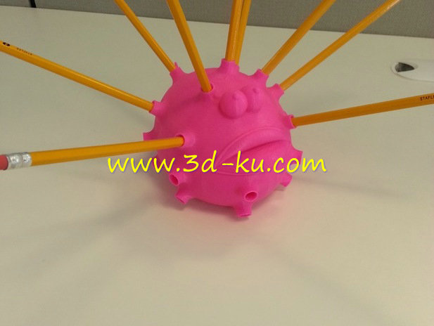 它的背上有好多的孔，模型的图片1