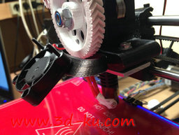 3D打印模型让风扇45度斜向下悬的图片