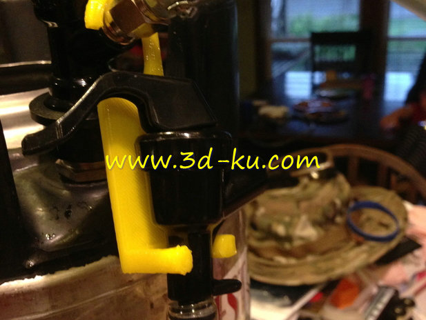 啤酒桶壶嘴支架模型的图片1