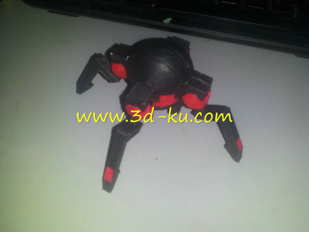 恐怖的机器人模型的图片1