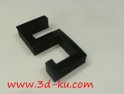 3D打印模型悬挂单个耳机的图片