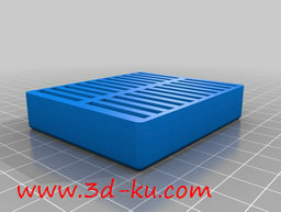3D打印模型可以放下22张SD卡的图片
