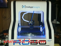 3D打印模型为机器人的电缆布线方便而设计的电缆链的图片