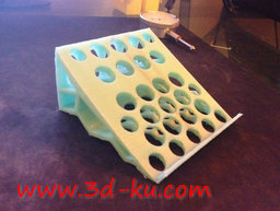 3D打印模型iPad支撑器的图片