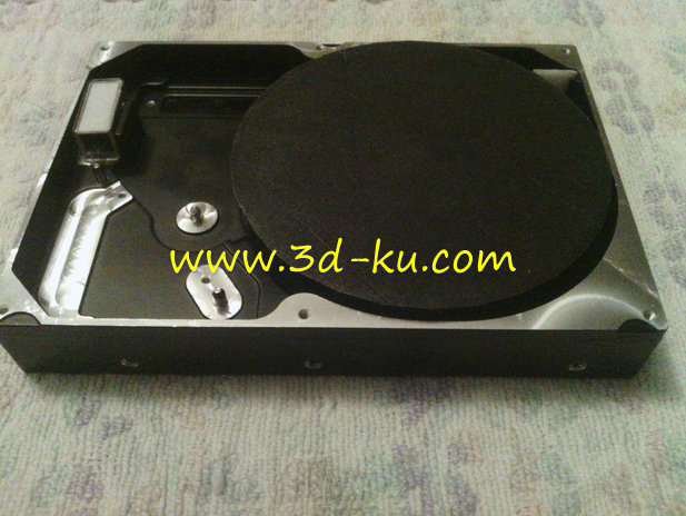 硬盘驱动器模型的图片1