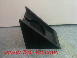 3D打印模型手机充电器站的图片