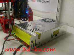 3D打印模型电源端盖的图片
