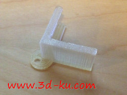 3D打印模型镜角支架的图片