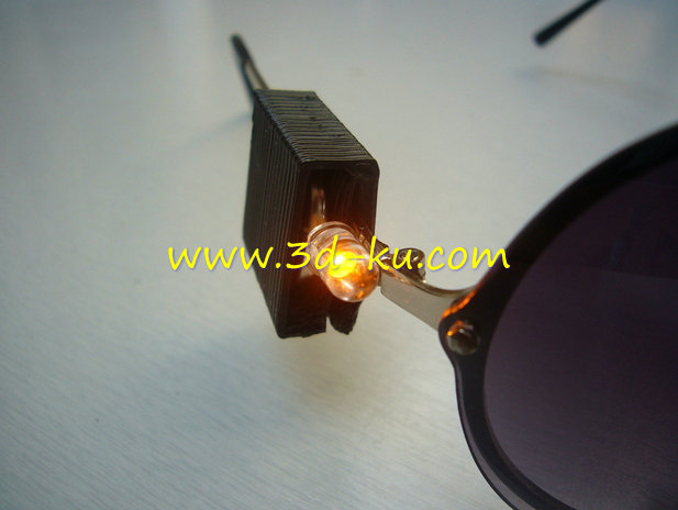 LED阅读夹模型的图片1