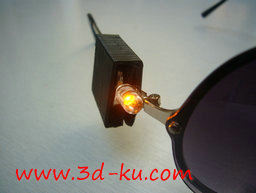 3D打印模型LED阅读夹的图片