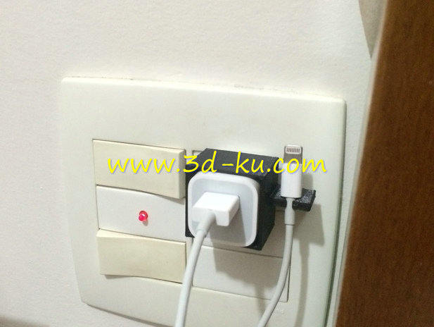 充电器线夹模型的图片1