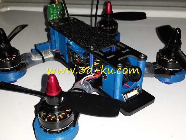 四轴飞行器模型的图片1