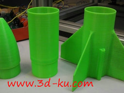 3D打印模型模块化火箭的图片