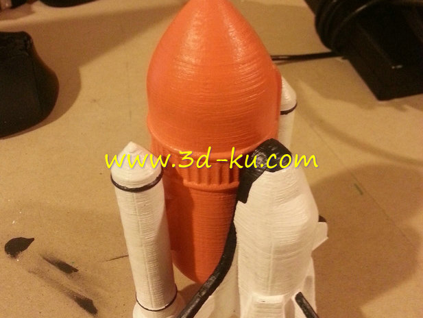 简单的航天飞机模型的图片1