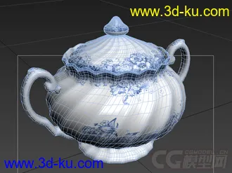 螺旋纹对称青花瓷高精度写实模型的图片