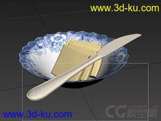 3D打印模型盛着面包的青花瓷碟子的图片